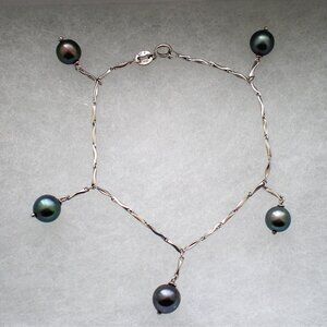 Designer Italy 18K 750 White Gold Dangling Platinum Black Pearl Charm BRACELET